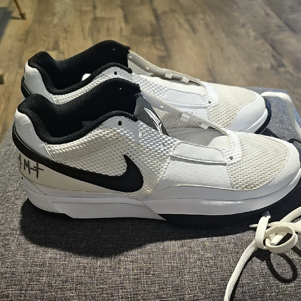 Nike sleek sneakers